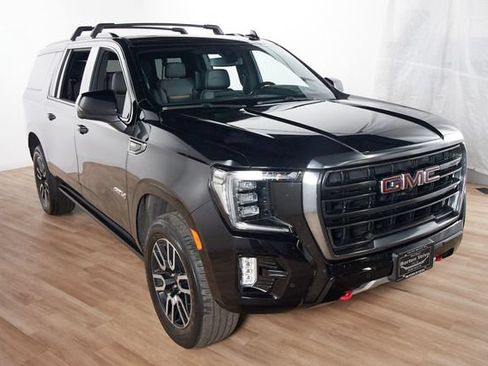 Used 2021 GMC Yukon XL AT4 w/ AT4 Premium Plus Package AWD/4WD image 3