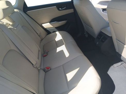 Used 2018 Honda Clarity Touring image 17