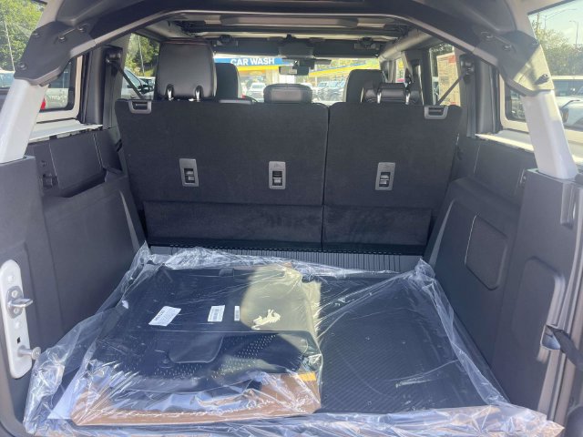 New 2026 Ford Bronco Raptor w/ Interior Carbon Fiber Pack AWD/4WD image 8