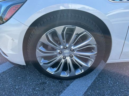 Used 2017 Buick LaCrosse Premium w/ Driver Confidence Package #2 FWD image 9