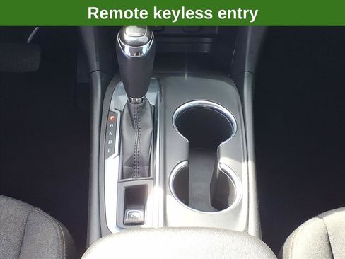 Used 2018 Chevrolet Equinox LT image 21