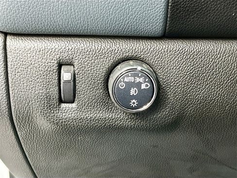 Used 2022 Chevrolet Colorado Z71 w/ Safety Package image 10