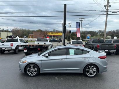 Used 2017 Hyundai Elantra Limited w/ Limited Tech Package 04