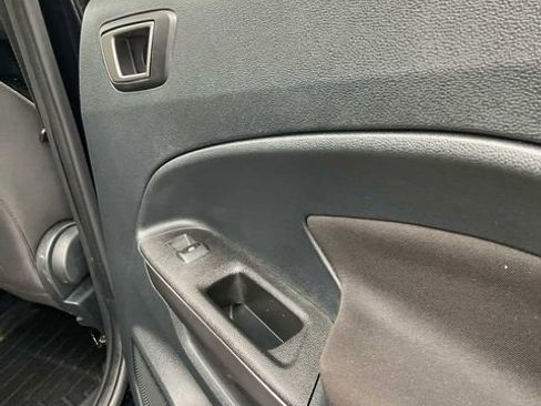 Used 2021 Ford EcoSport SE FWD image 41