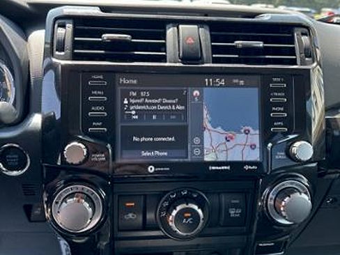 Used 2024 Toyota 4Runner TRD Off-Road Premium image 18