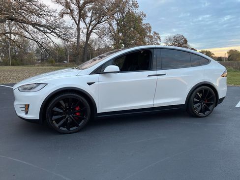 Used 2017 Tesla Model X P100D image 21