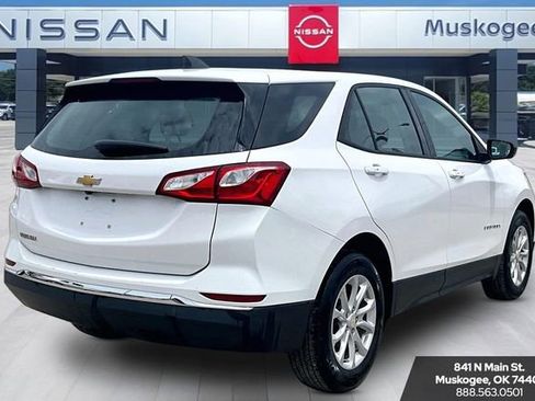 Used 2018 Chevrolet Equinox LS FWD image 5