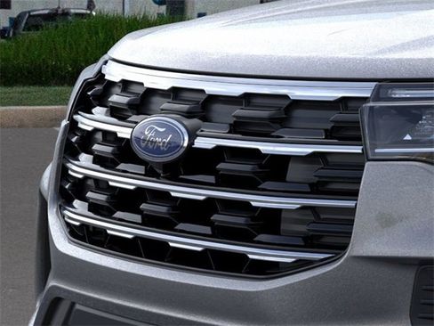 New 2026 Ford Explorer Active image 17