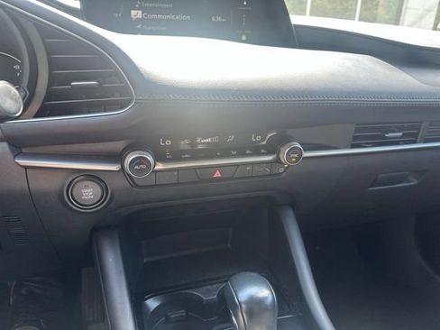 Used 2025 MAZDA MAZDA3 s FWD image 10