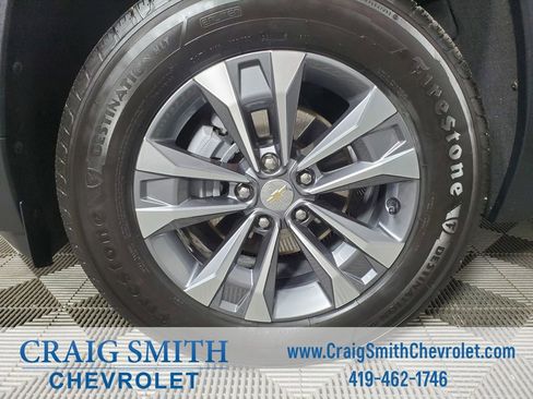 Used 2025 Chevrolet Equinox LT w/ Safety and Technology Package image 33