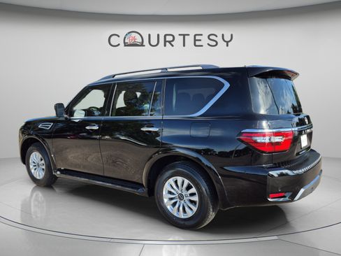 Used 2023 Nissan Armada SV w/ Cargo Package AWD/4WD image 5