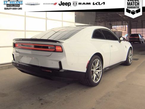 Used 2024 Dodge Charger Daytona Scat Pack w/ Plus Group AWD/4WD image 7