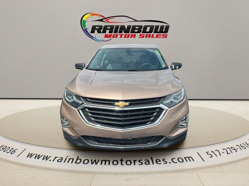 Used 2019 Chevrolet Equinox LS FWD image 2