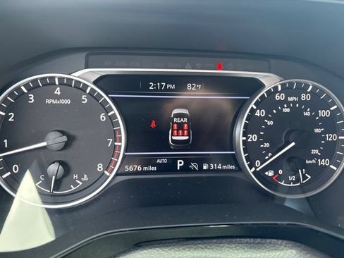 Used 2025 Nissan Pathfinder Rock Creek AWD/4WD image 18