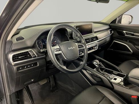 Used 2022 Kia Telluride LX AWD/4WD image 17