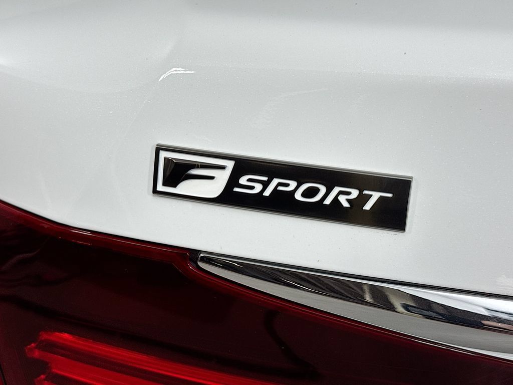 Used 2015 Lexus LS 460 RWD image 9