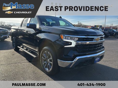 Used 2023 Chevrolet Silverado 1500 LT AWD/4WD image 3