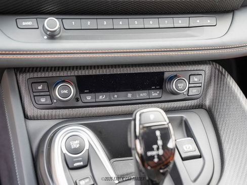 Used 2019 BMW i8 Coupe image 58