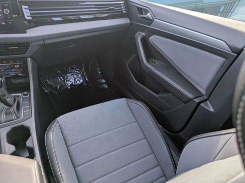 New 2026 Volkswagen Jetta SE FWD image 16