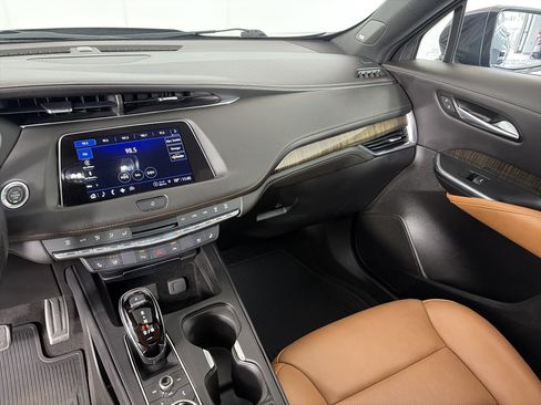 Certified 2023 Cadillac XT4 Sport AWD/4WD image 4