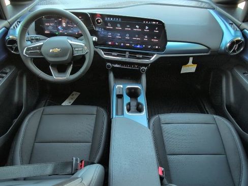 New 2026 Chevrolet Equinox EV LT image 5