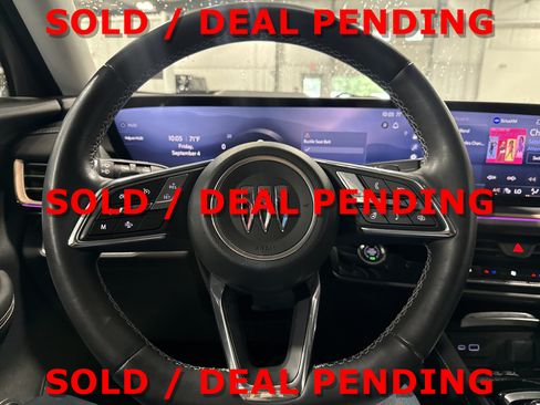 Used 2025 Buick Envision Sport Touring AWD/4WD image 10