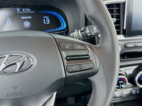 New 2026 Hyundai Venue SEL FWD image 15