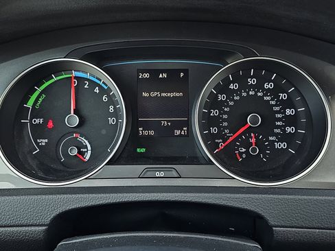 Used 2016 Volkswagen e-Golf SEL Premium image 12