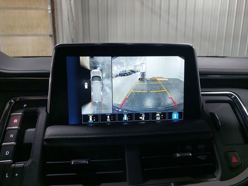 Used 2022 Chevrolet Tahoe LT w/ Luxury Package AWD/4WD image 26