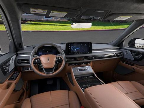 New 2026 Lincoln Aviator Black Label w/ Jet Appearance Package AWD/4WD image 9