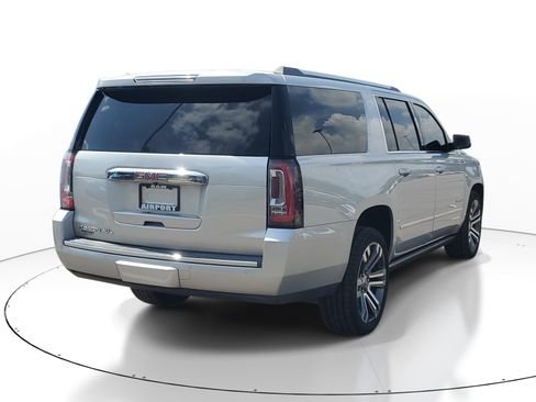 Used 2018 GMC Yukon XL Denali w/ Denali Ultimate Package RWD image 6