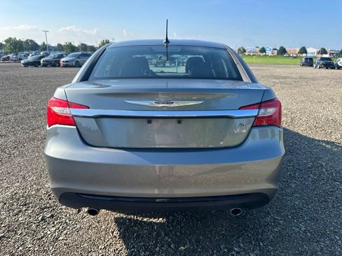 Used 2013 Chrysler 200 Limited w/ Sun/Sound Group FWD image 11