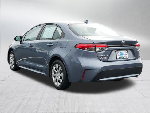 Used 2021 Toyota Corolla LE image 5