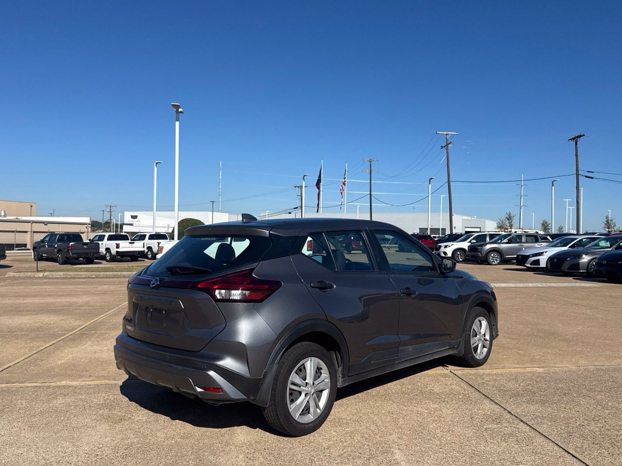 Certified 2021 Nissan Kicks S FWD image 32