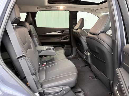 Certified 2026 INFINITI QX60 Luxe w/ Cargo Package FWD image 39