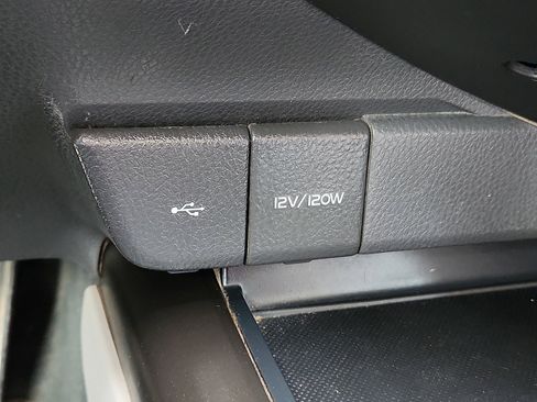 Used 2022 Toyota Camry LE FWD image 16