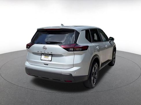 Used 2025 Nissan Rogue SV FWD image 14
