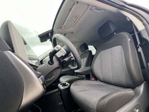 Certified 2024 Hyundai Ioniq 5 SE RWD image 18