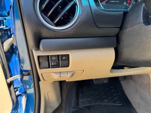 Used 2006 MAZDA MAZDA6 s Sport w/ Bose Audio & Moonroof Pkg FWD image 13