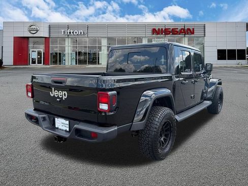 Used 2023 Jeep Gladiator Overland w/ Popular Equipment Package AWD/4WD image 7