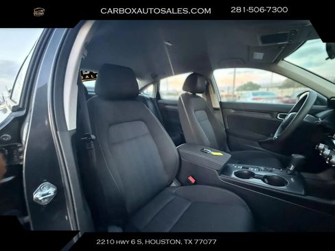 Used 2023 Honda Civic LX image 27