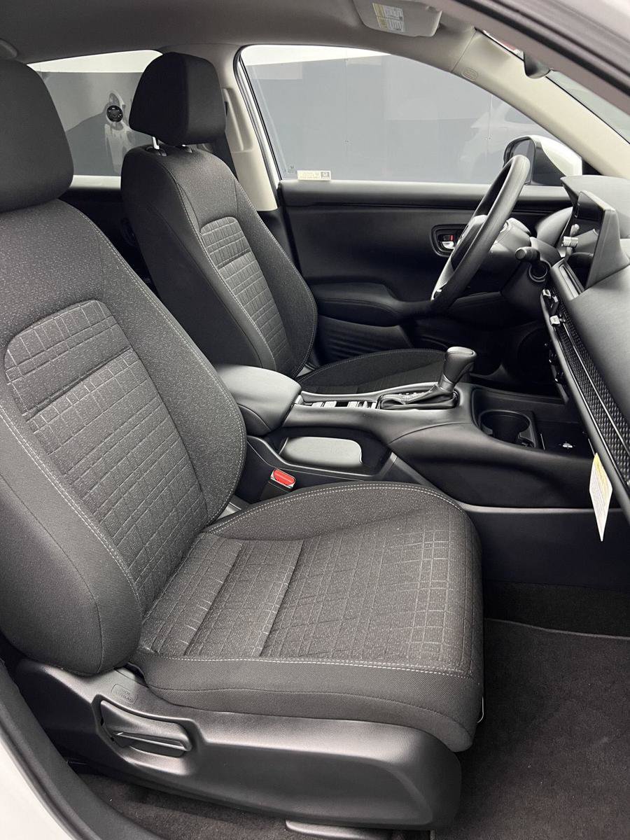 Used 2026 Honda HR-V LX image 37