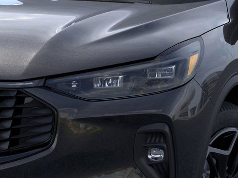 New 2026 Ford Escape Platinum image 18
