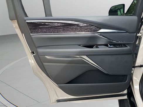 New 2026 Cadillac Escalade IQ Sport 1 w/ LPO, ONYX Package image 18