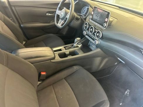 Used 2024 Nissan Sentra SV FWD image 11