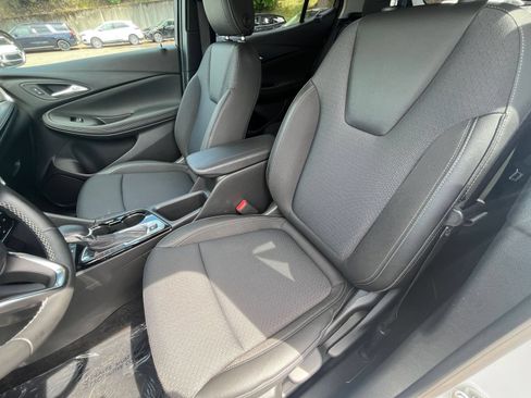 Used 2025 Buick Encore GX Preferred FWD image 37
