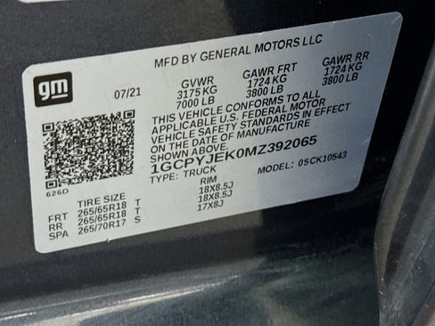 Used 2021 Chevrolet Silverado 1500 LT AWD/4WD image 39