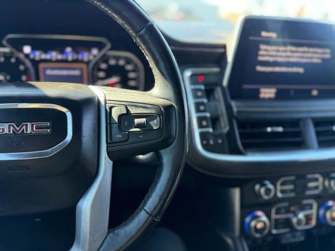 Used 2021 GMC Yukon XL SLT w/ SLT Luxury Plus Package image 8