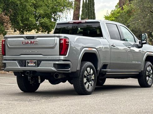 New 2026 GMC Sierra 2500 Denali w/ Denali Reserve Package AWD/4WD image 5