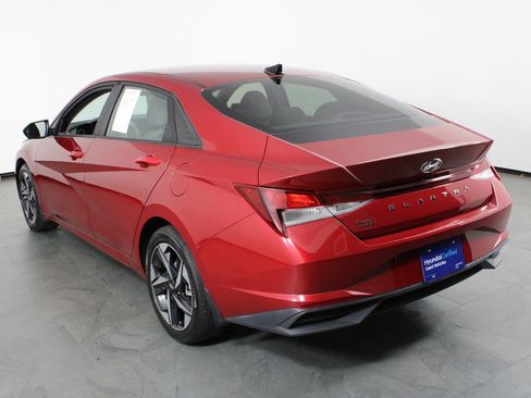 Certified 2023 Hyundai Elantra SEL w/ Convenience Package image 4